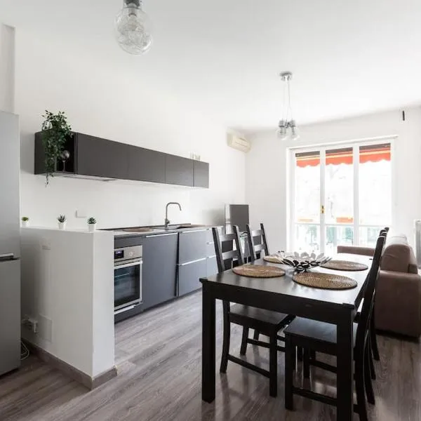 EasyTopStay - Large Apartment Close to Metro, hotel in Milan