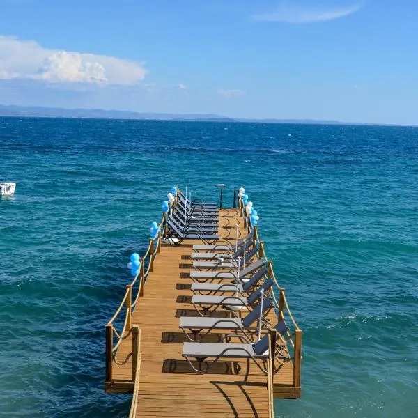 Lopera Beach Hotel, hotel v destinácii Edremit