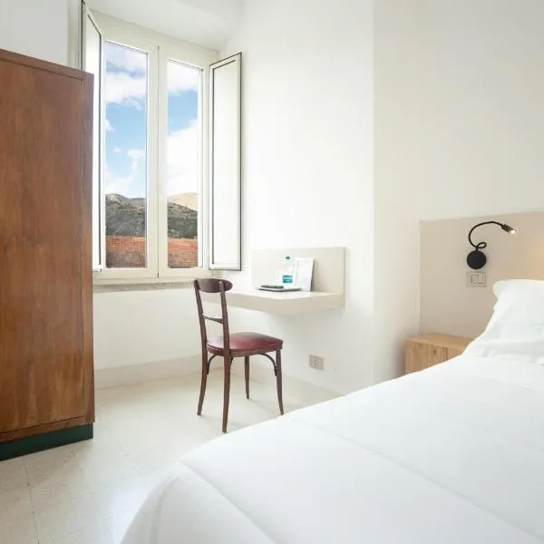 Hotel Leon D'Oro, hotel Alfedenában