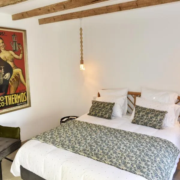 Chez Pierre dans le centre de Brive, hotel v destinaci Brive-la-Gaillarde