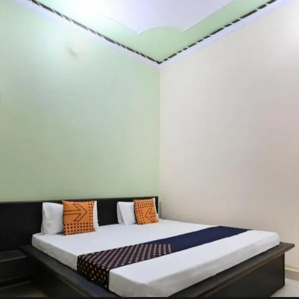 OYO Green City Hotel Rohtak، فندق في Rohtak