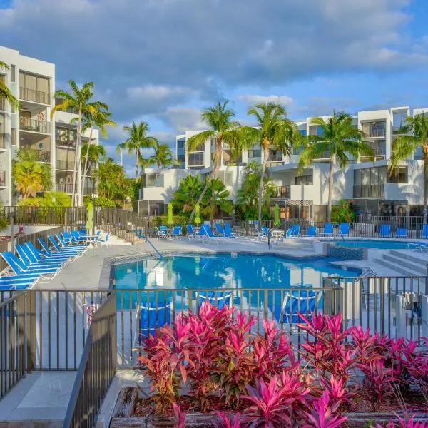 2BR in Key largo w pool and sunset views, hotel v destinaci Key Largo