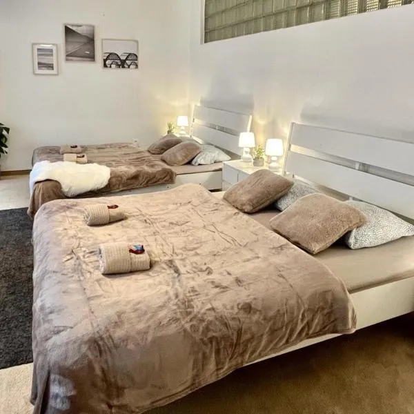 Apartment Lea - Old Town, hotel in Bratislava