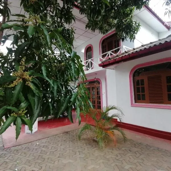 Sunshine Guest House, hotel v destinaci Polonnaruwa