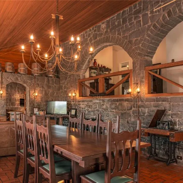 Casa de Pedra Mena Kaho, khách sạn ở Bento Gonçalves