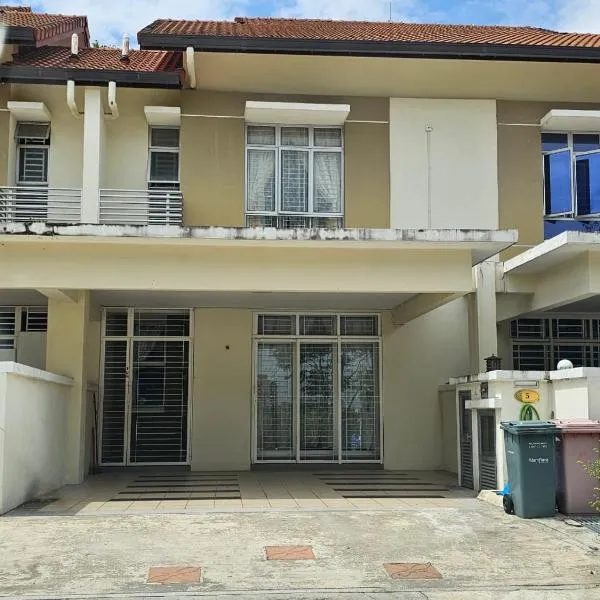 The School Homestay, ξενοδοχείο σε Πουτρατζάγια