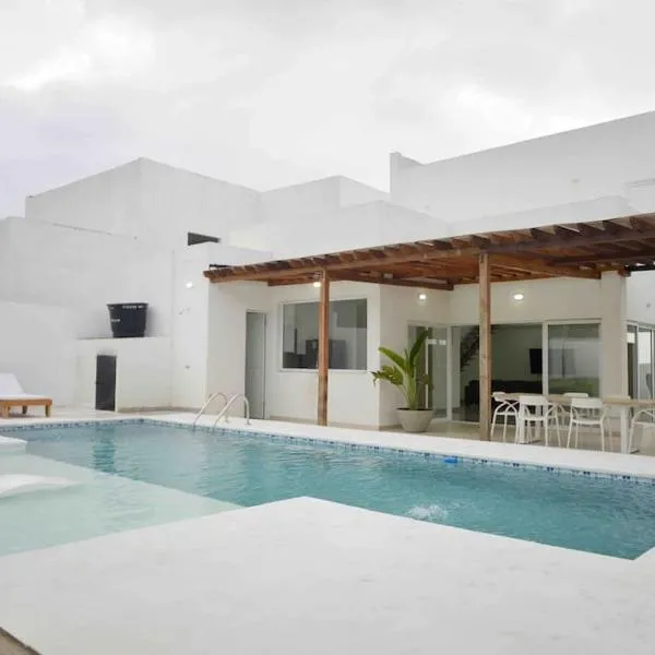Espectacular casa en oferta con piscina privada y vista al mar, hotel v destinaci Carretal