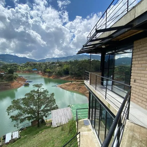 Springfield Ecoloft- Guatapé, hotel in Guatapé