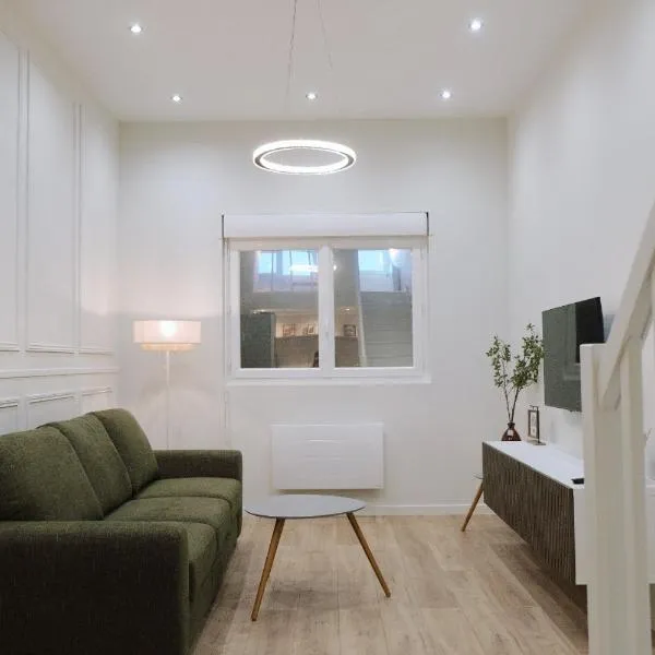 Appartement mezzanine contemporain hypercentre Caen - chez Jannie, hotel din Caen