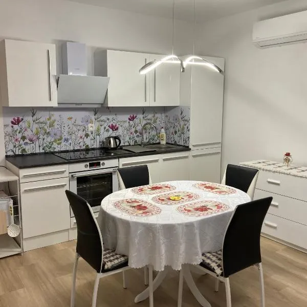Apartmán Alicante, hotel v destinaci Dunajská Streda