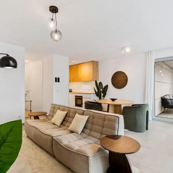 Luxurious 1-BR Apt in Gasperich, Luxembourg, hotel in Luxembourg