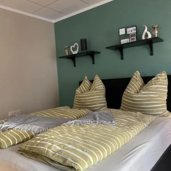 Ferienwohnung Königsstraße mit Waschmöglichkeit, ohne Dusche, hotel in Zschopau