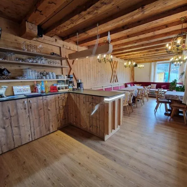 Panorama-Ferienhaus im Stubaital, hotel em Mieders