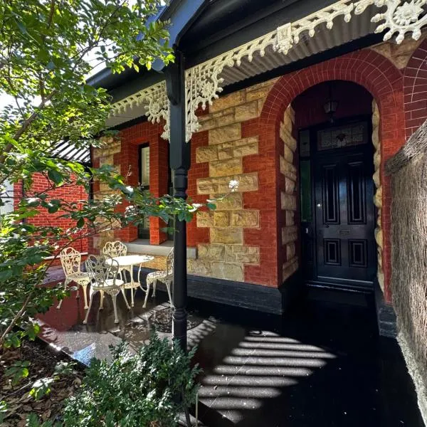 HAVEN: Stunning Unley *history*location*charm 3bd, hotel en Unley