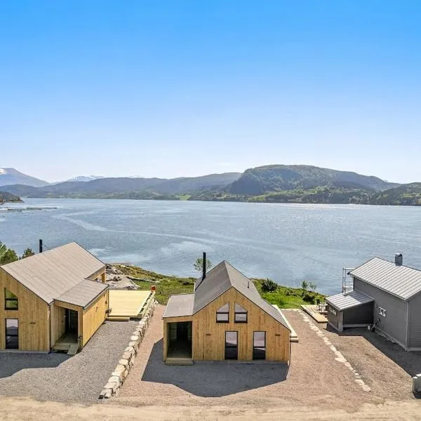 Brattøya sjøstuer, hotel in Kristiansund