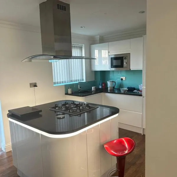 Double Room in a cosy house in Pitsea, hotel in Pitsea