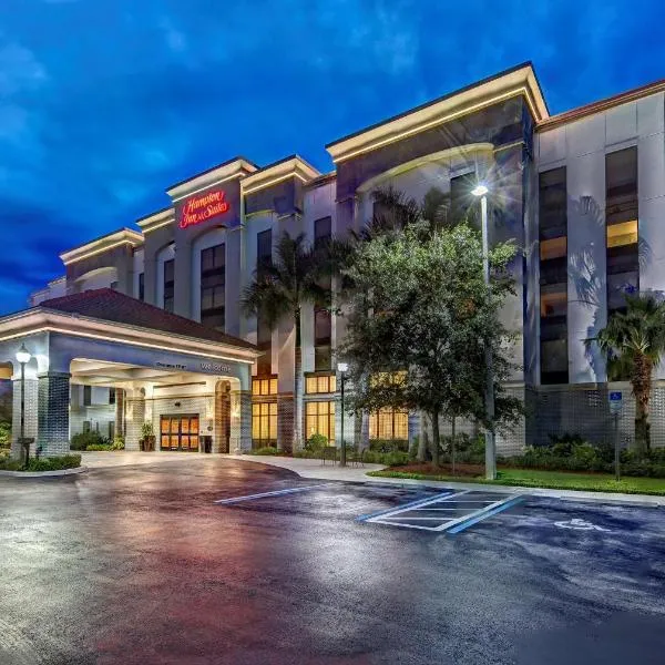 Hampton Inn & Suites Fort Myers Estero, hotel v destinaci Estero