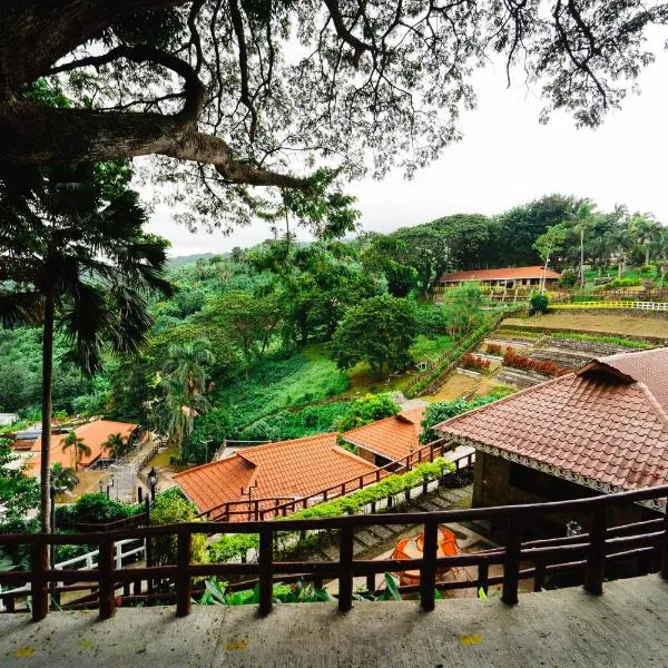 Sol Y Viento Mountain Hot Springs Resort, hotel a Tanauan