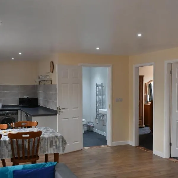 4 Woodyard Cottages, 2 Bedroom with free parking., hotel en Long Sutton
