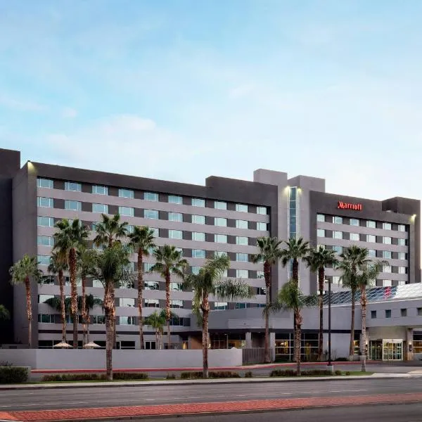 Bakersfield Marriott at the Convention Center、ベーカーズフィールドのホテル