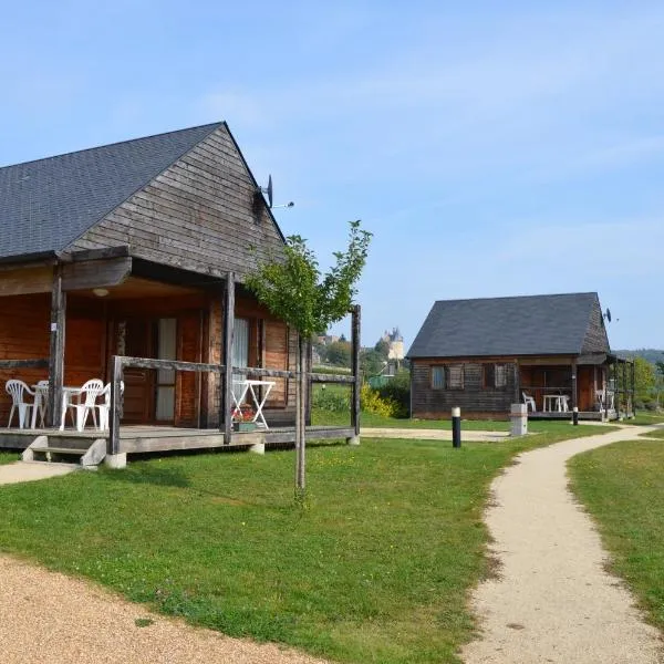 Les lodges de Sainte-Suzanne, hotel in Torcé-en-Charnie