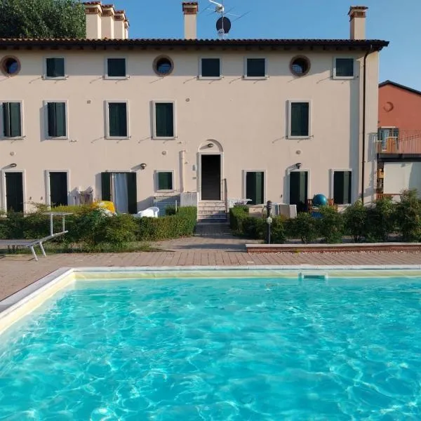 Green Park Apartment, hotel v destinaci Cavaion Veronese