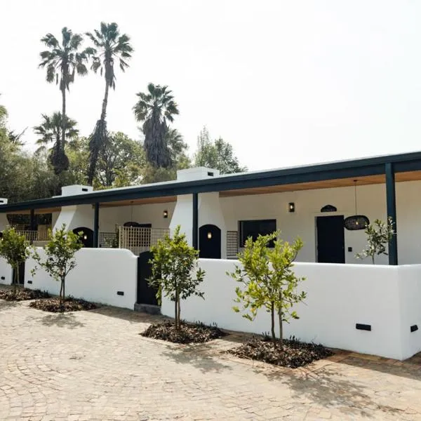 Nooitgedacht Guest Farm Cottages, hotel in Kayamnandi