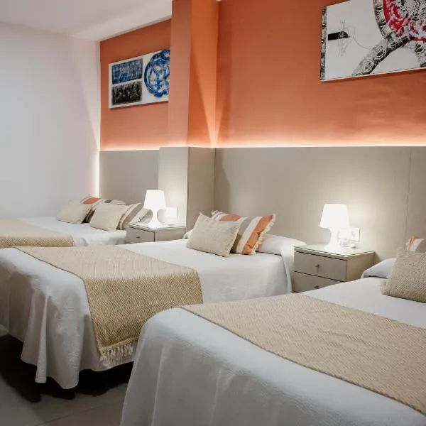 Apartamentos Turisticos Mastil 16, hotel v Malaze