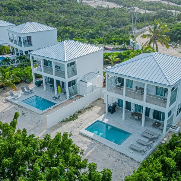 Villas with Private Pool 5 min to Grace Bay beach, hotel v destinaci Long Bay Hills