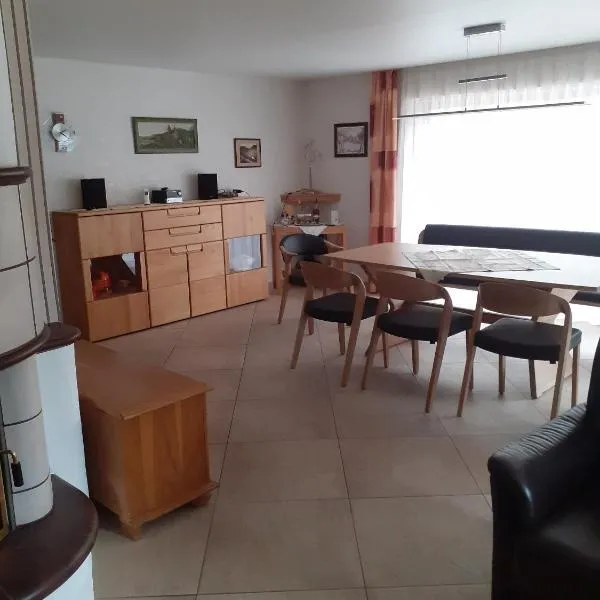 Ferienwohnung Schehl, hotel di Erlenbach