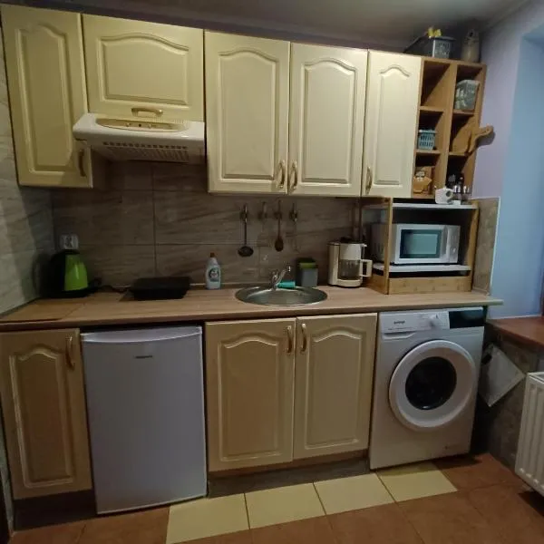 Apartamenty z ogrodem nr 1 studio, hotel v destinaci Mrągowo