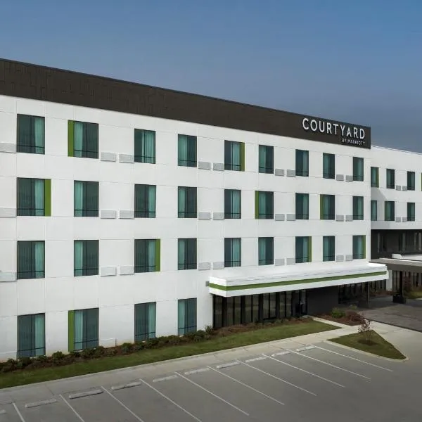 Courtyard by Marriott Northport, ξενοδοχείο σε Fosters