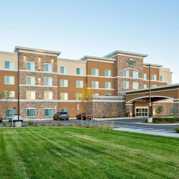 Homewood Suites by Hilton Greeley, hotel in Evans