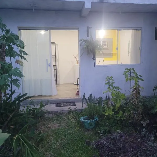 Casa Amarela Campeche, hotel v destinaci Florianópolis