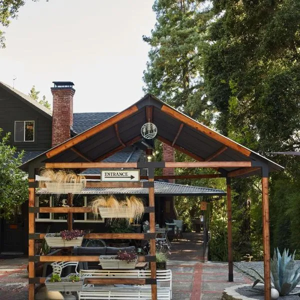 Mine and Farm, The Inn at Guerneville, CA, готель у місті Ґернвілл