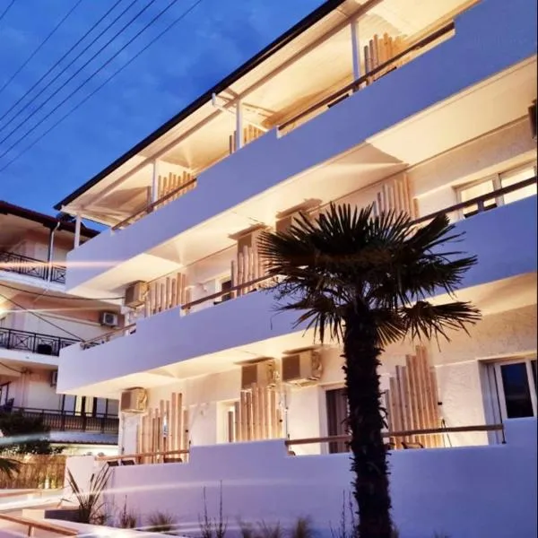 Mystery Suites and Apartments: Neoi Poroi şehrinde bir otel