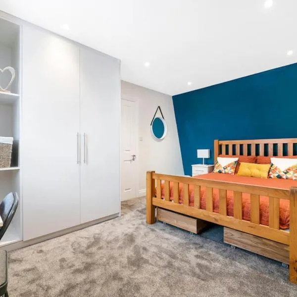 Stunning Double Rooms within a Loft space, ξενοδοχείο στο Λονδίνο