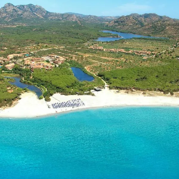 Villaggio Cala Ginepro Resort & SPA, hotel v destinaci Orosei
