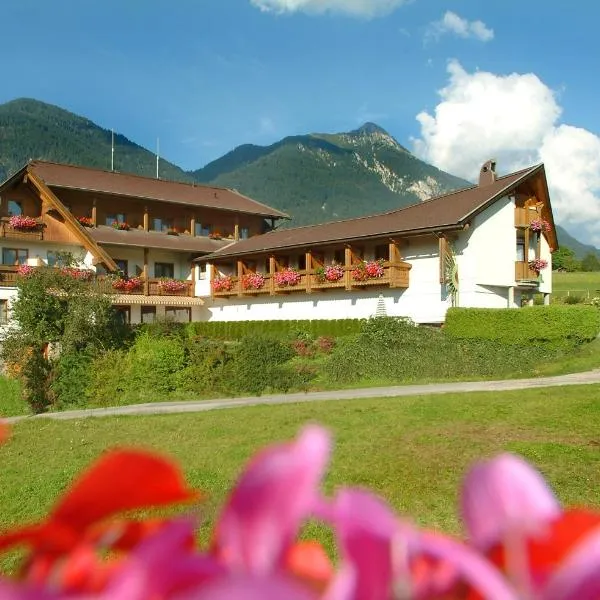 Aktiv Hotel Karnia, hotel v Hermagore