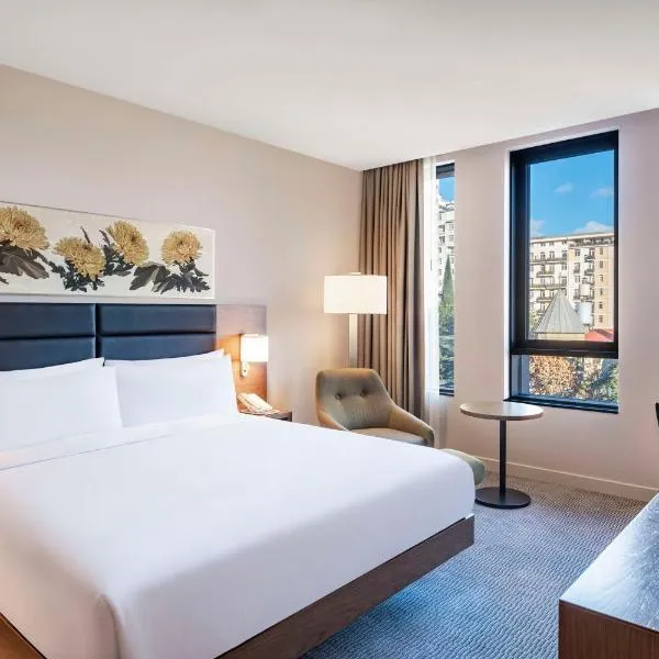 Hilton Garden Inn Tbilisi Chavchavadze، فندق في تبليسي