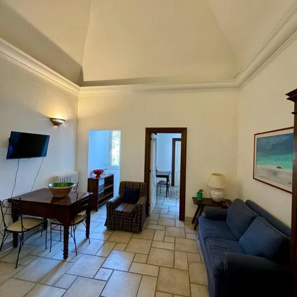 4BHouse-Appartamenti liberty in centro a Lecce, hotel v mestu Lecce