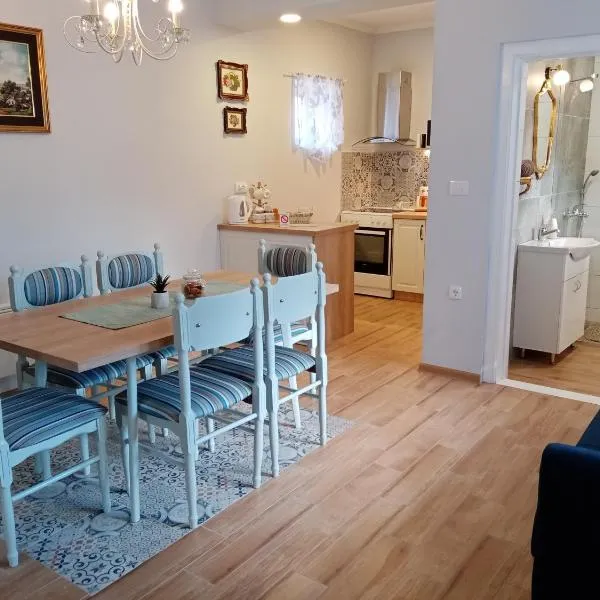 Apartman Katarina Bački Monoštor, hotel en Zimovnik