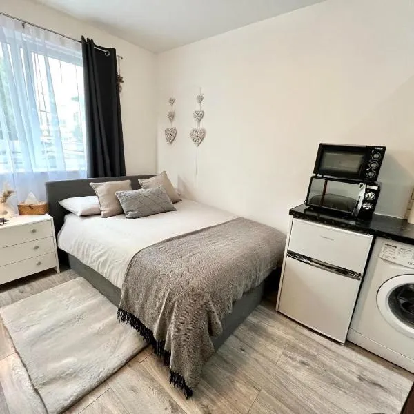 Cosy Studio Flat, hotel a Hither Green