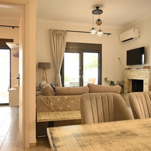 Liocharis Akro 1, hotel i Lourdata