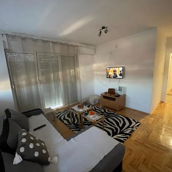 Ilić dvosoban apartman – hotel w mieście Ub