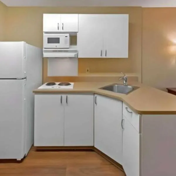 MainStay Suites Chicago Hillside, מלון בהילסייד