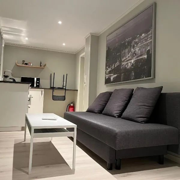 Cozy basement apartment in Orkanger, hotel v destinaci Orkanger