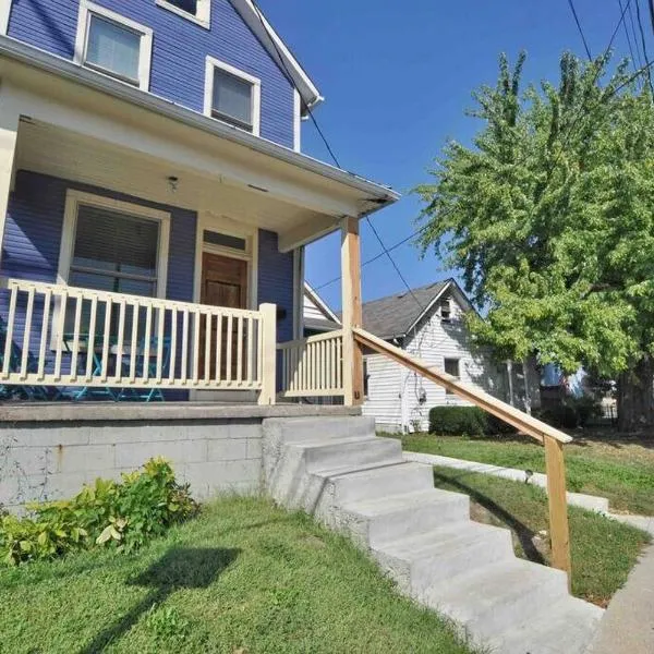 Housepitality - The Columbus Game House - 2 BR, hotel in Columbus