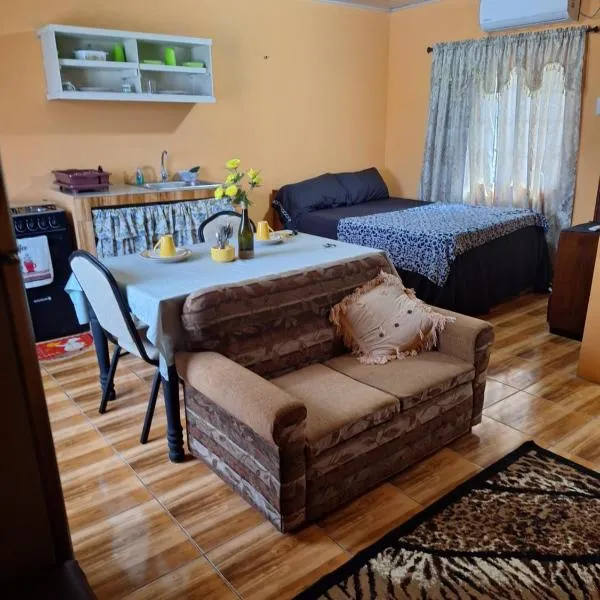 Valsalms, hotel v destinaci Chaguanas Village
