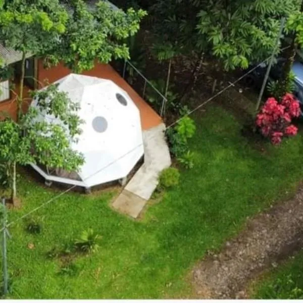 Glamping Naioth, hotell i Guápiles